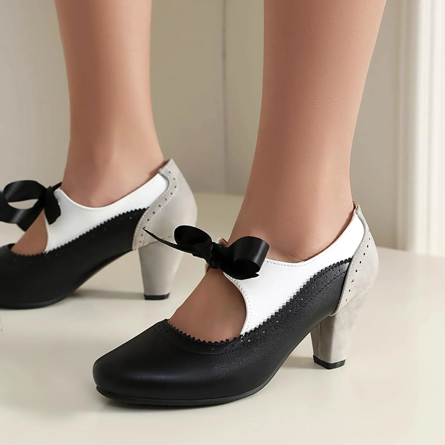 Women's Mary Jane Close Round Toe Vintage Ankle Strap Rockability 1950s Gatsby Heels Retro 1920s Victorian Pumps Shoes